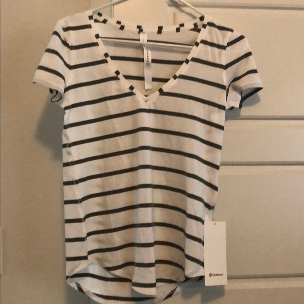 NWT Lululemon Love Tee V